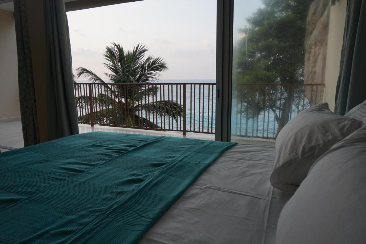 Apartamento Maka Bay Self Catering Victoria Exterior foto